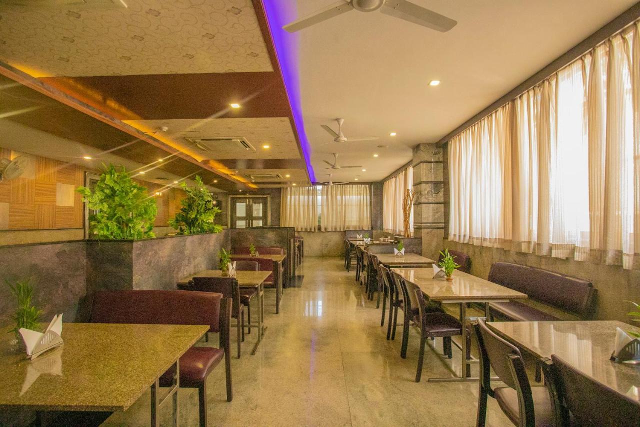 Myspace Hotels Silverstar Bangalore Bagian luar foto