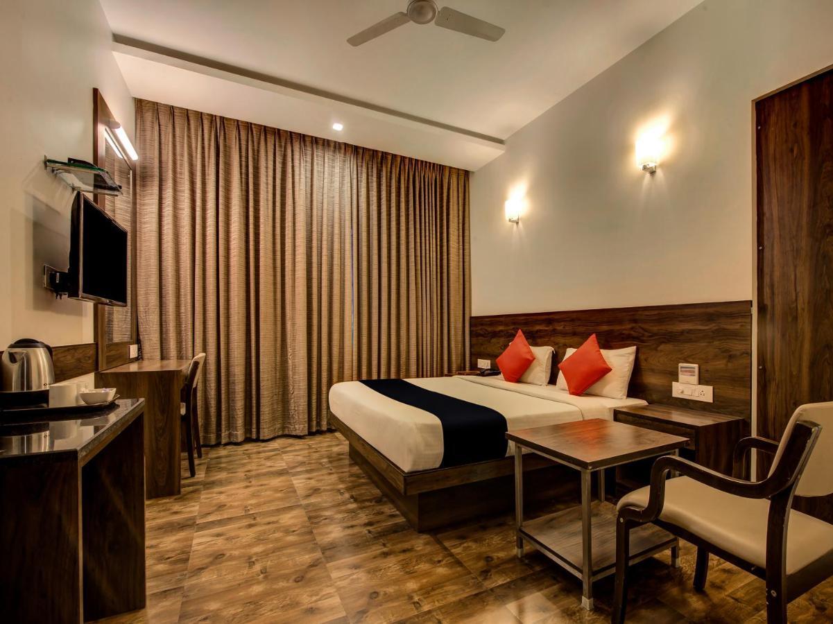 Myspace Hotels Silverstar Bangalore Bagian luar foto