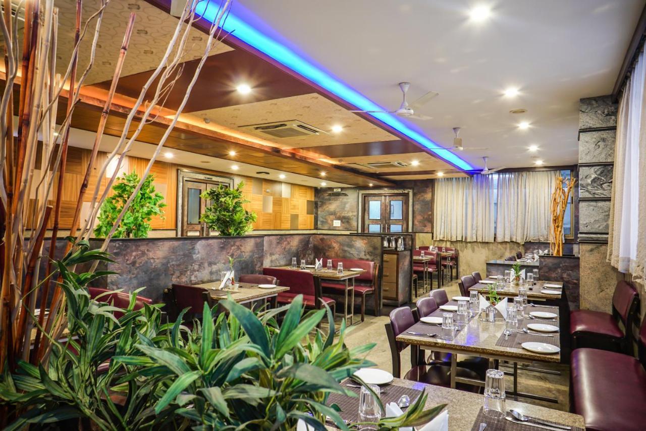 Myspace Hotels Silverstar Bangalore Bagian luar foto
