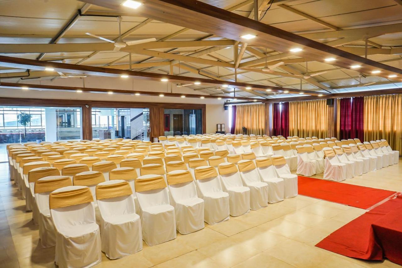Myspace Hotels Silverstar Bangalore Bagian luar foto